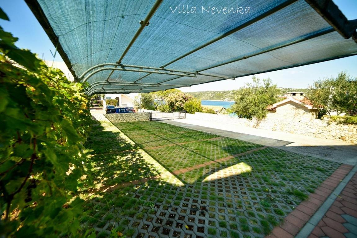 Apartments Villa Nevenka Rogoznica  Eksteriør billede