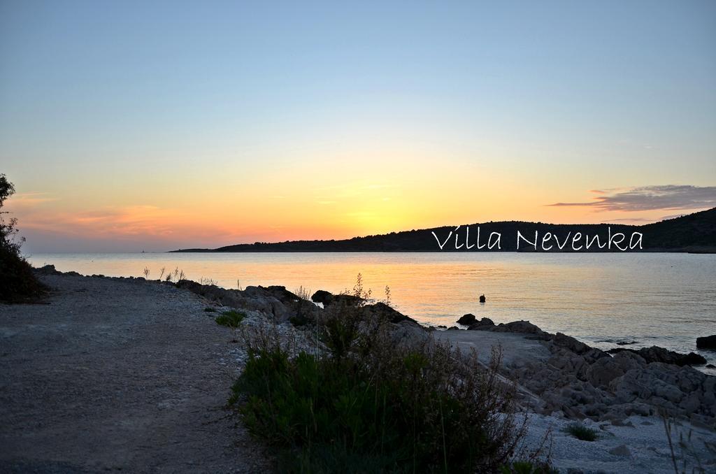 Apartments Villa Nevenka Rogoznica  Eksteriør billede