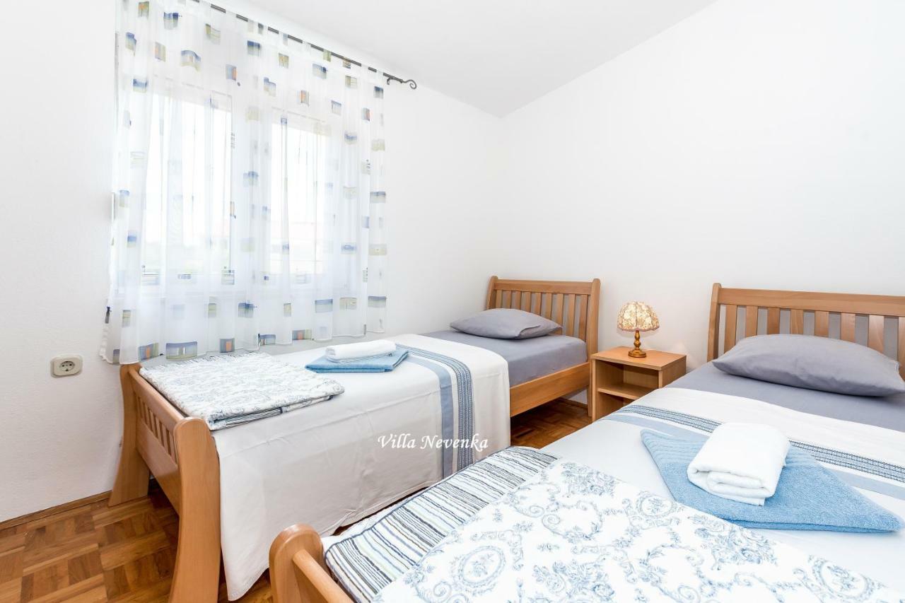 Apartments Villa Nevenka Rogoznica  Eksteriør billede