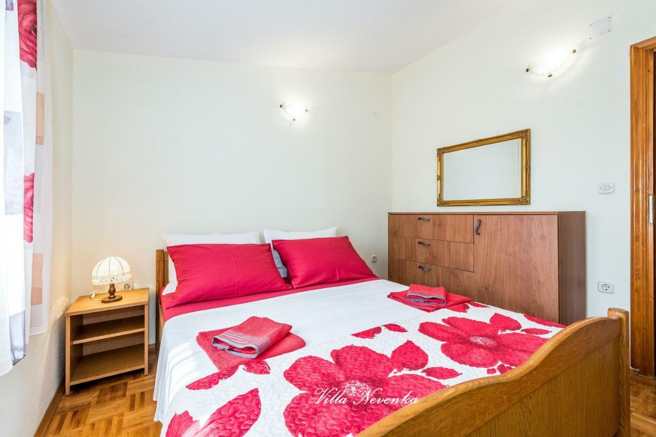 Apartments Villa Nevenka Rogoznica  Eksteriør billede