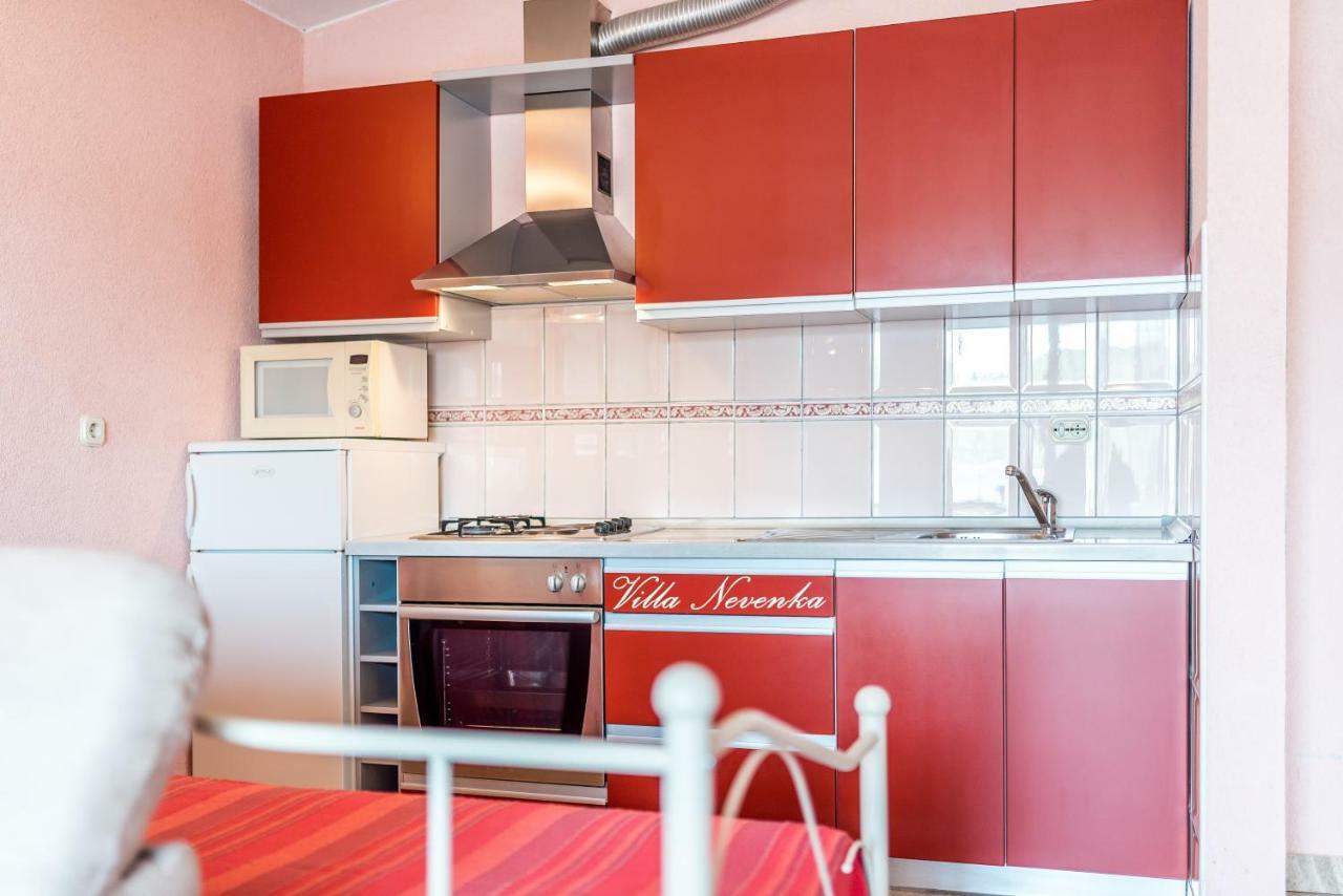 Apartments Villa Nevenka Rogoznica  Eksteriør billede